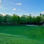 Park Apartment *